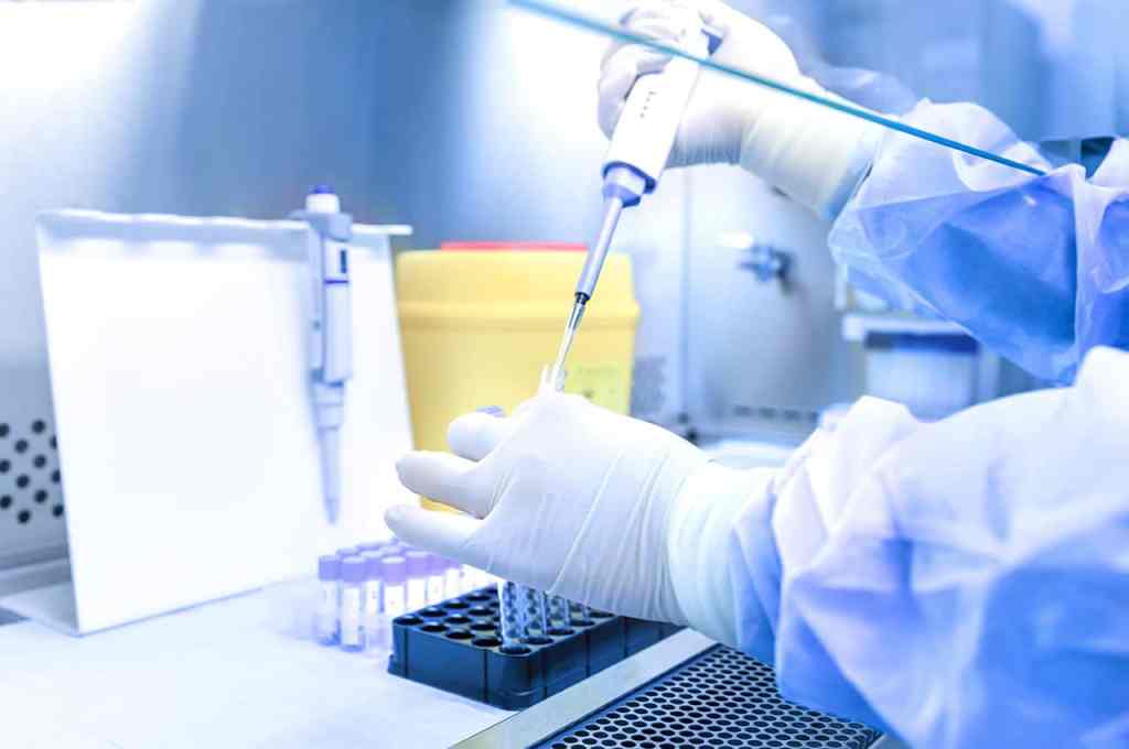 Medical Device Industry Cleanroom. Page header photo