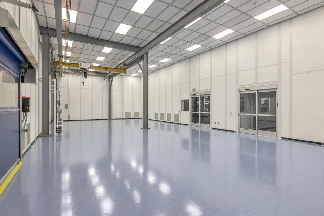 Certification in ISO 7 Cleanroom with Power Sliding and Speed doors